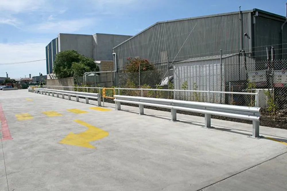 Ball-Fence with W-Beam