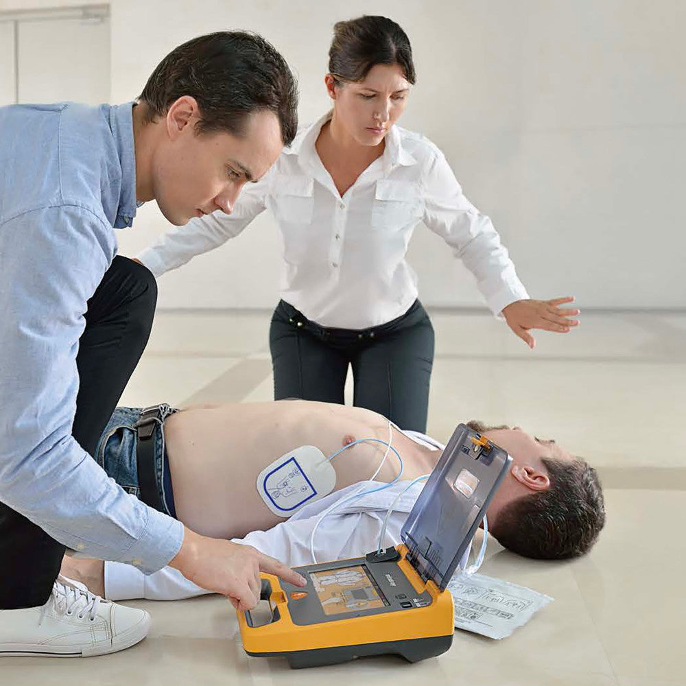 Mindray C2-A Fully-Automatic Defibrillator with 7in Colour Screen
