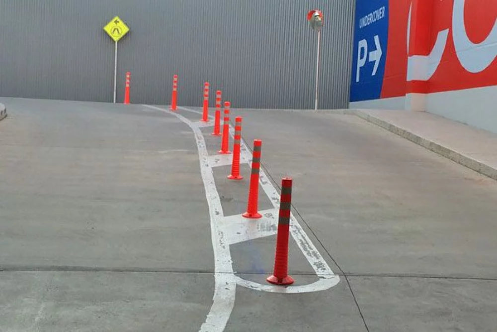 One Piece Plastic Flex Bollard