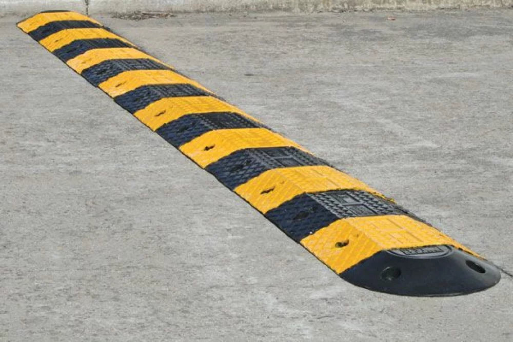 Rubber Speed Hump Medium Duty