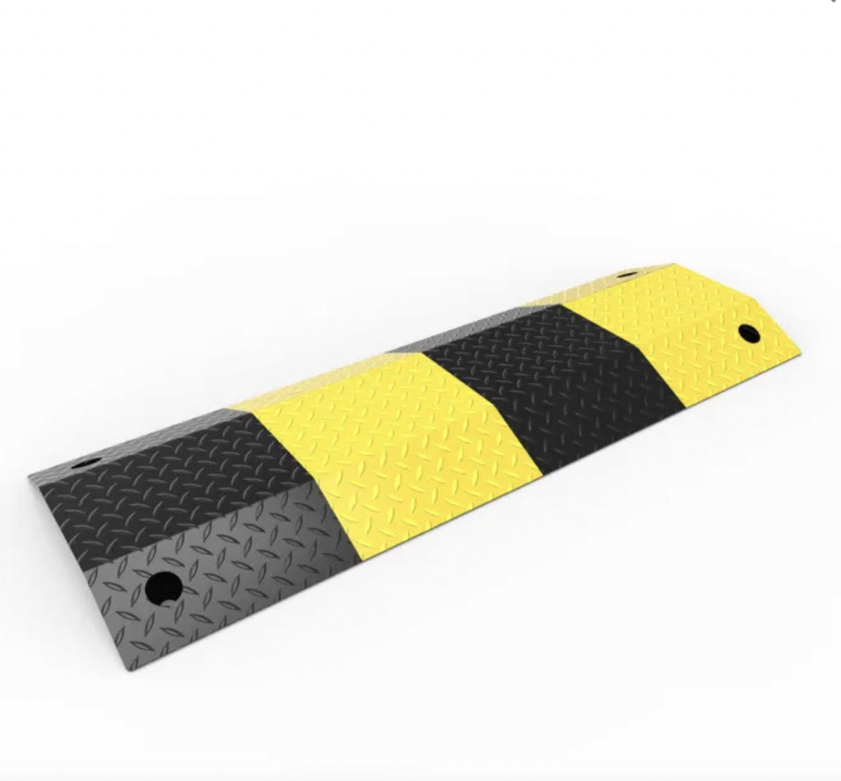 Slo Motion Standard Duty Speed Hump 1m  Black/Yellow