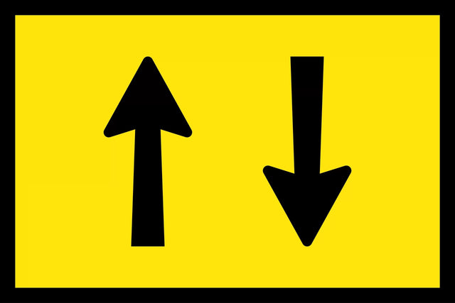 Boxed Edge Sign - Two Way Traffic