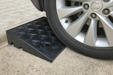 Kerb Ramp Rubber Black