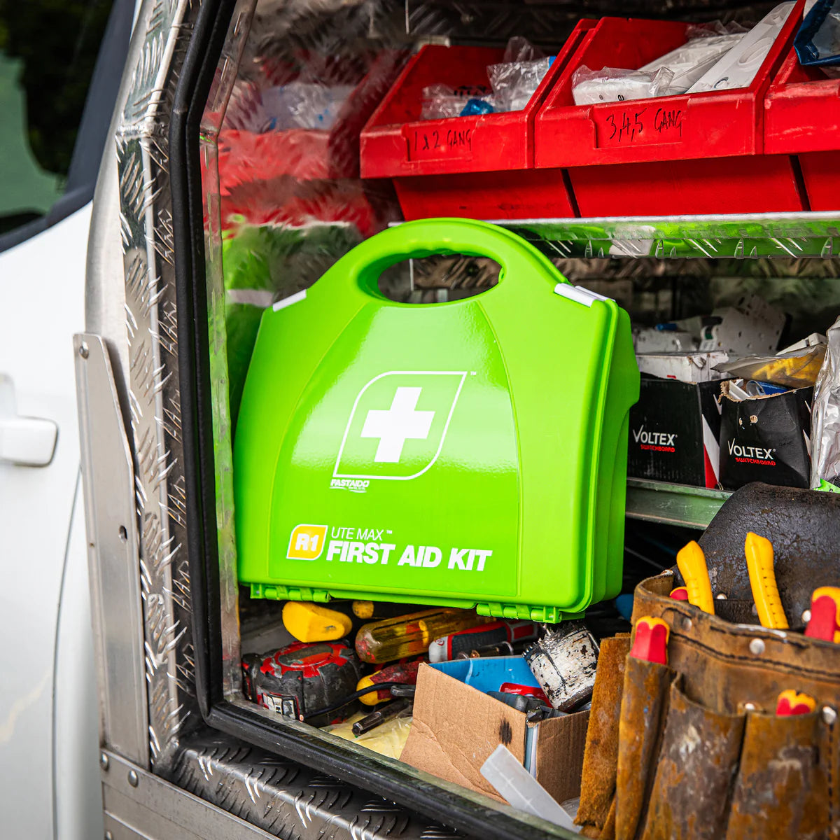 R1 Ute Max First Aid Kit Plastic Portable
